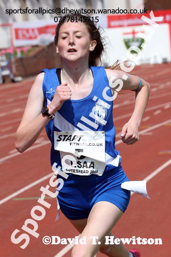 Inter girls 3000 metres steeplechase, 2015 English Schools, Gateshead. Photo: David T. Hewitson/Sports for All Pics